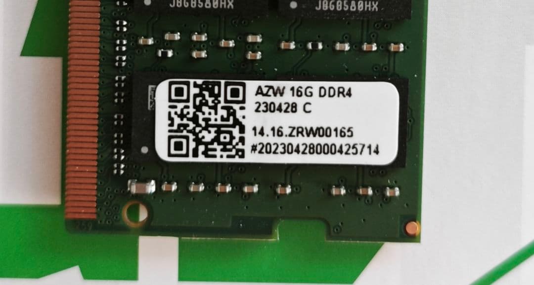 AZW 16G DDR4 メモリ 16GB