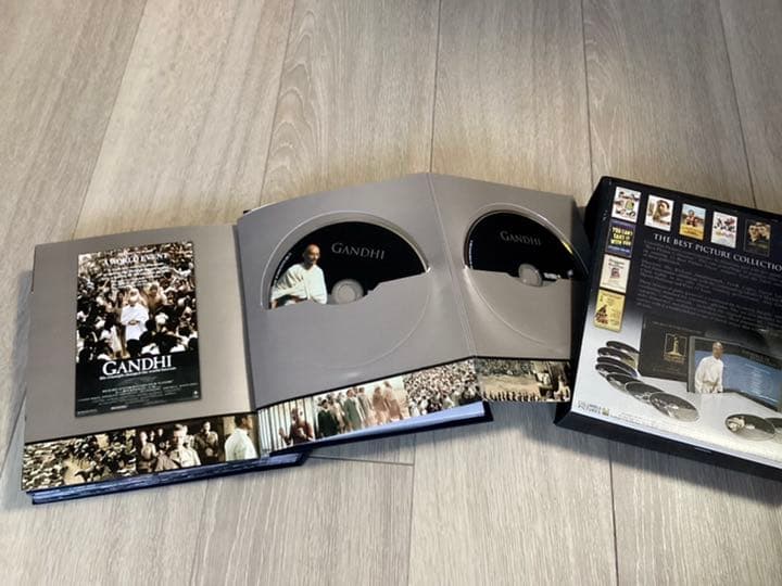 アカデミー作品賞を受賞した11本の映画を含んだコレクション　英語