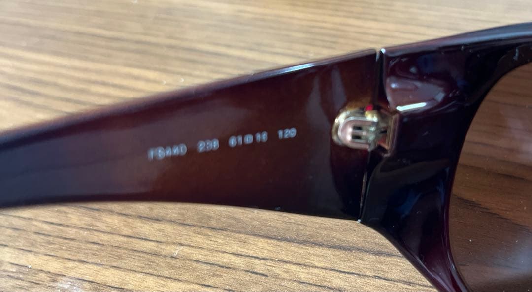 信一伊藤/FENDI/フェンディ/サングラス/FS440 238