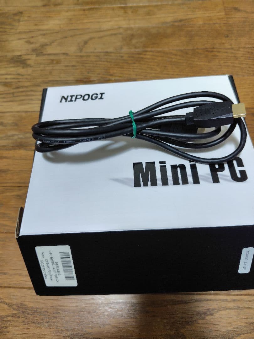 NIPOGIミニPC Intel N95/16GB RAM/512GB ROM