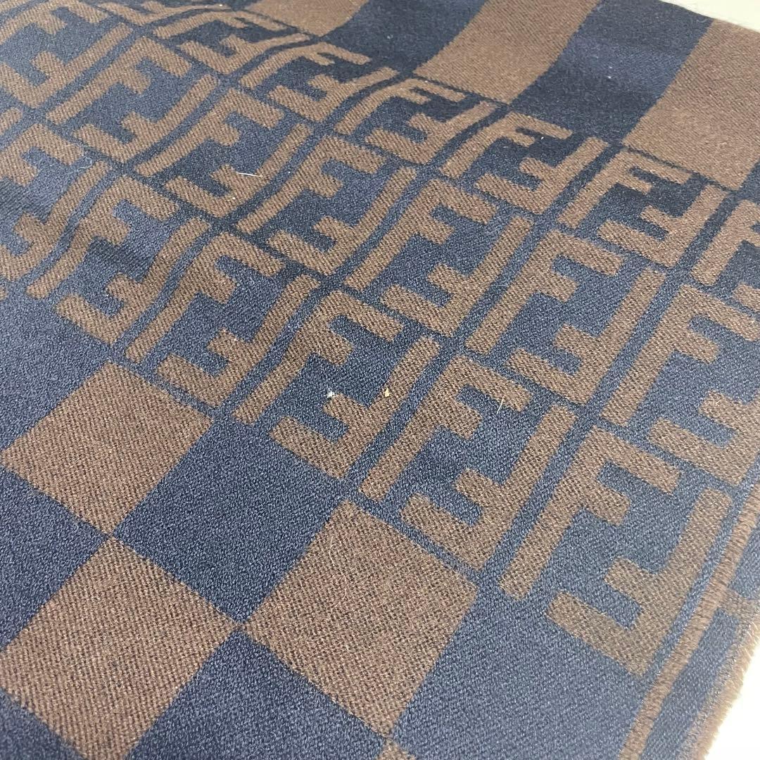 マ*ク様 FENDI ロゴ入りチェック柄マフラー