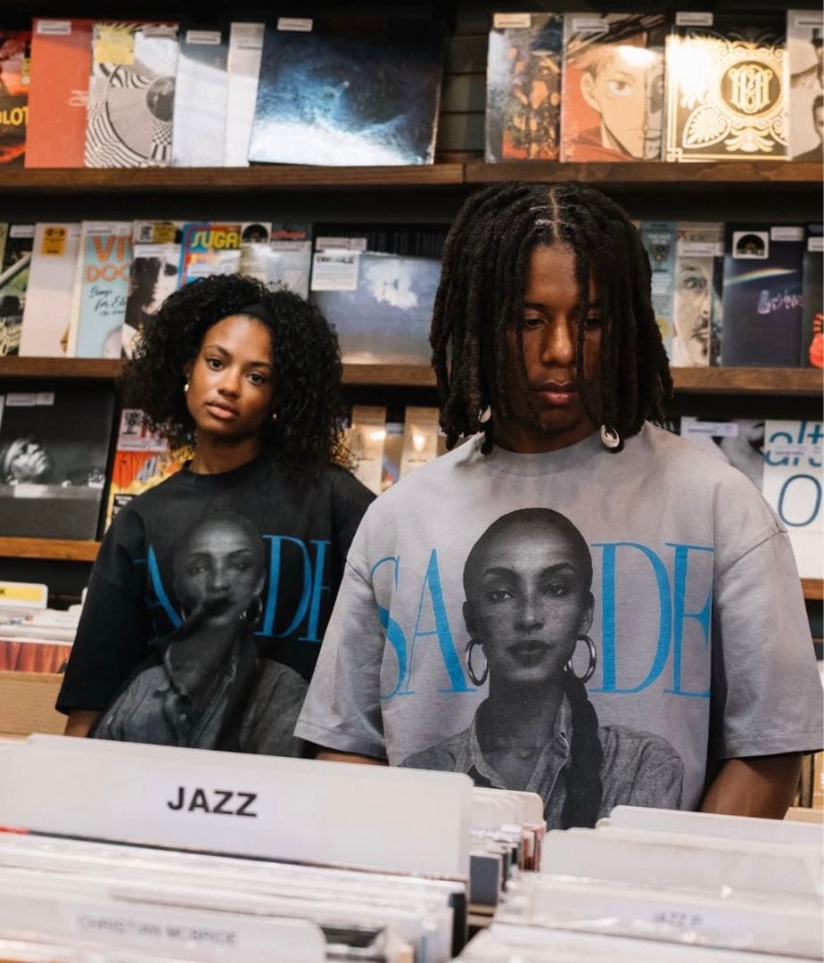 SADE Tシャツ Unfinished Studios 新作 ブラック XL