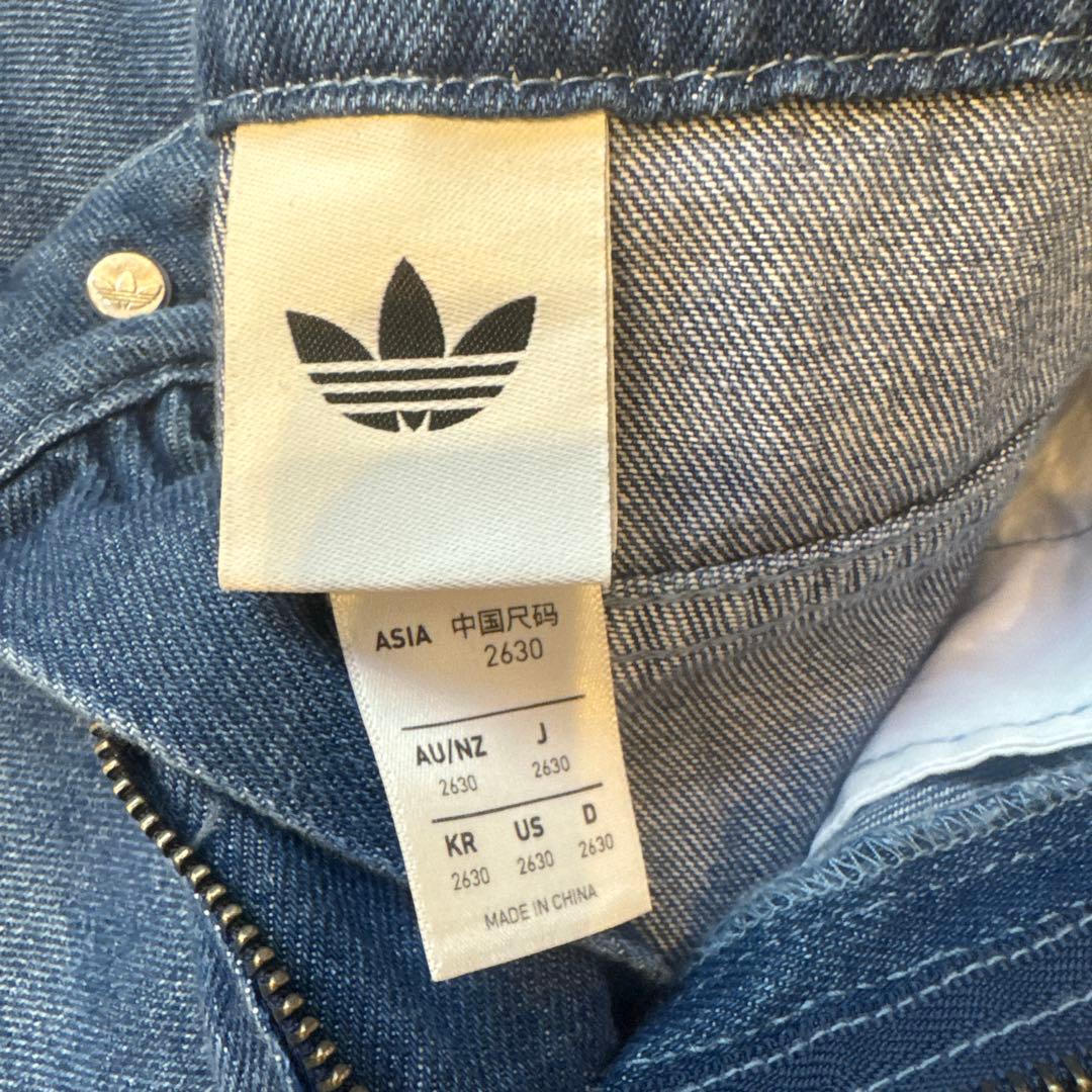 adidas ワイドデニムパンツ　26/30