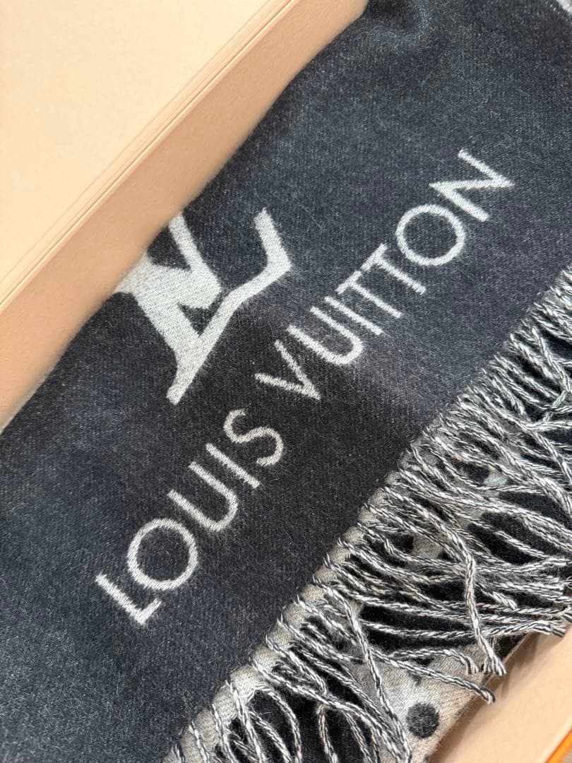 LOUIS VUITTON カシミヤマフラー グレー