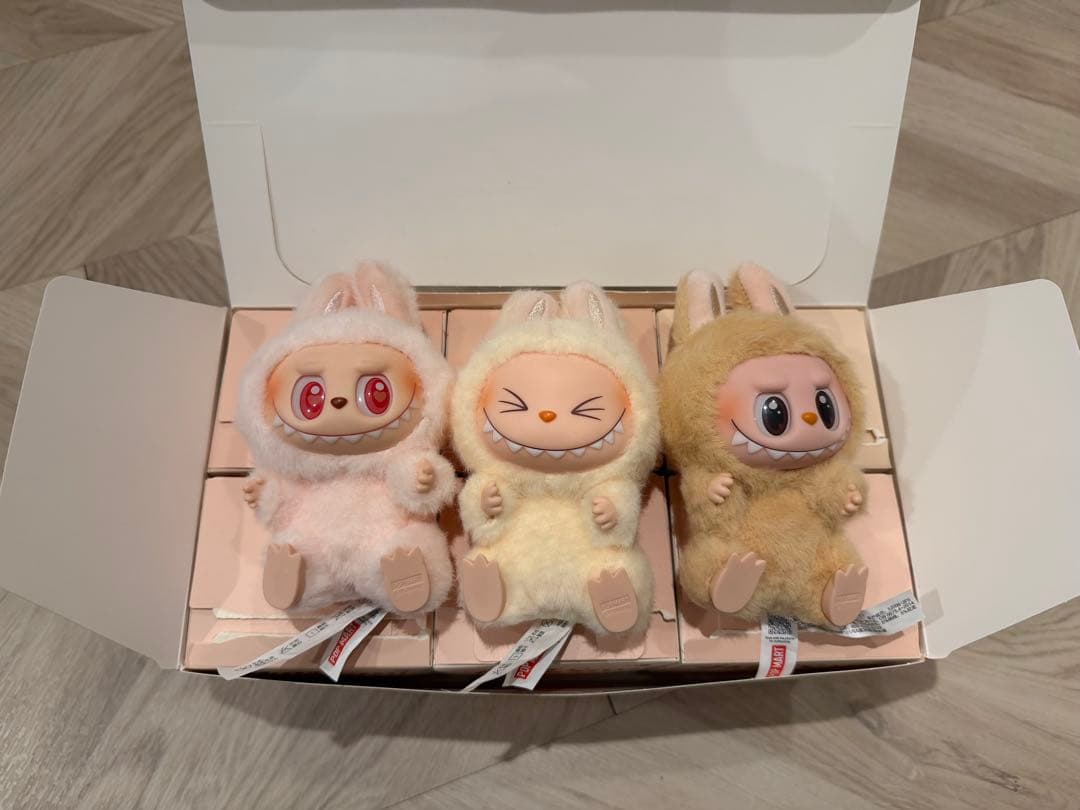 LABUBU Have A Seat ラブブ ぬいぐるみ3体セット