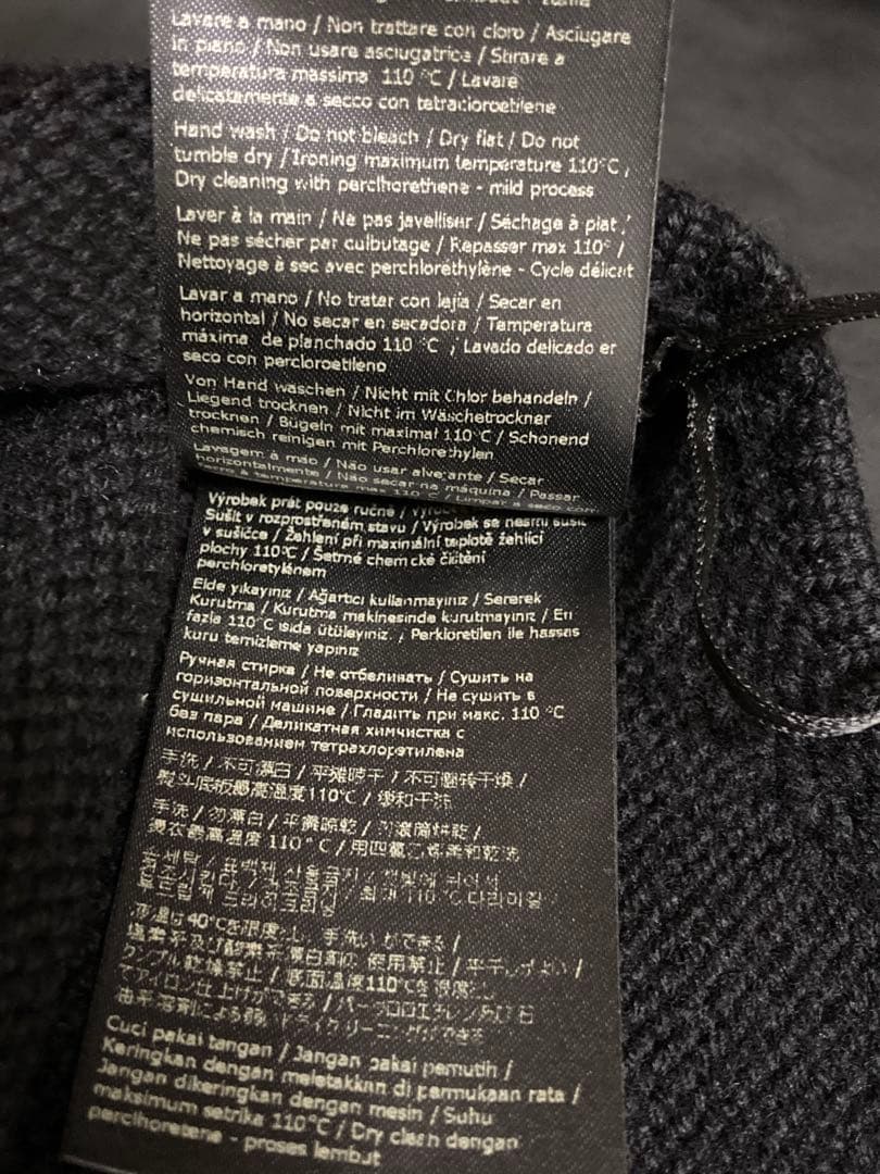 未使用品⭐︎ FENDI フェンディ　ニット帽 新品タグ付き