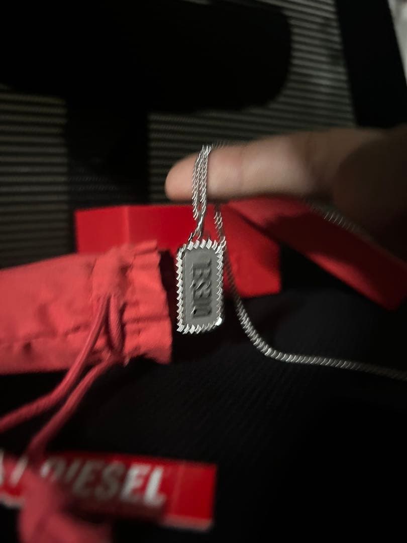 t*様 DIESEL タグ型ペンダント ネックレス　ピアス