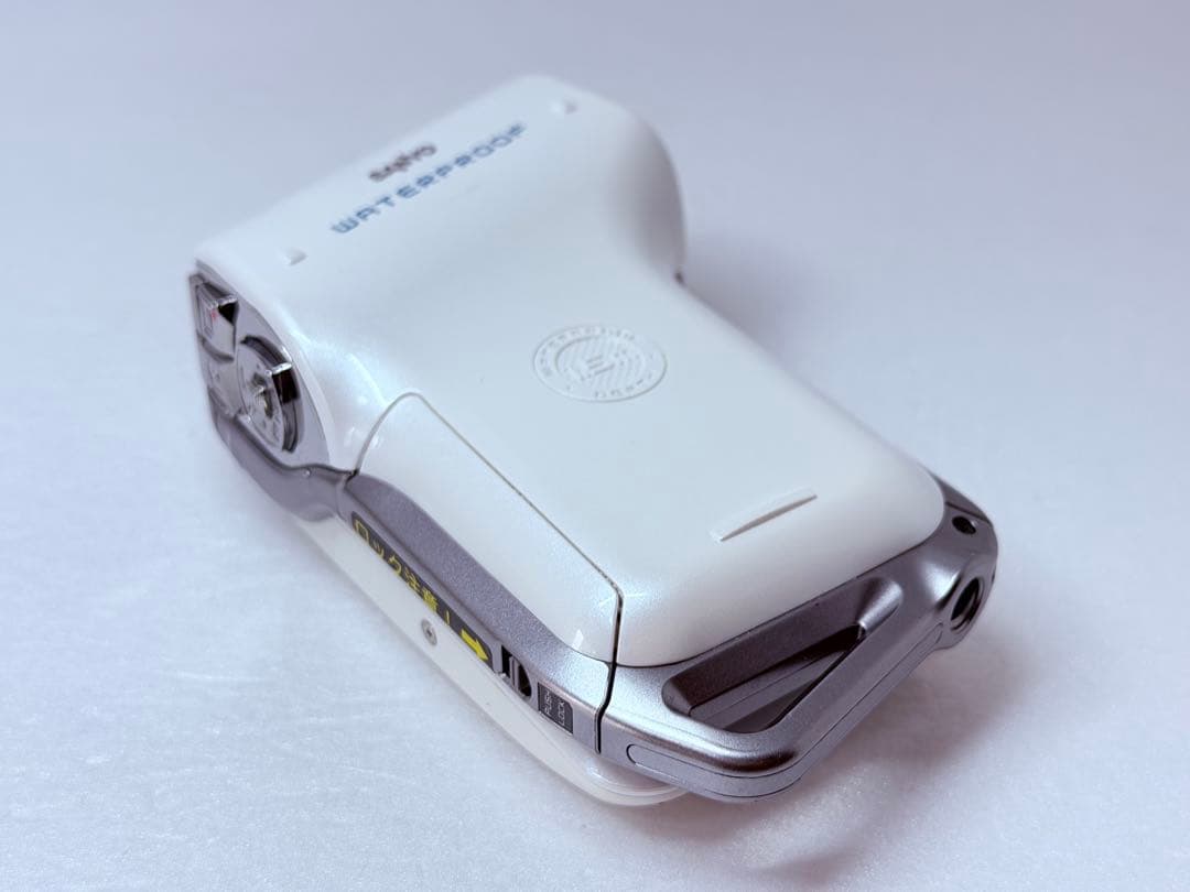 SANYO Xacti DMX-CA8 動作確認済 ムービーカメラ 1.5m防水