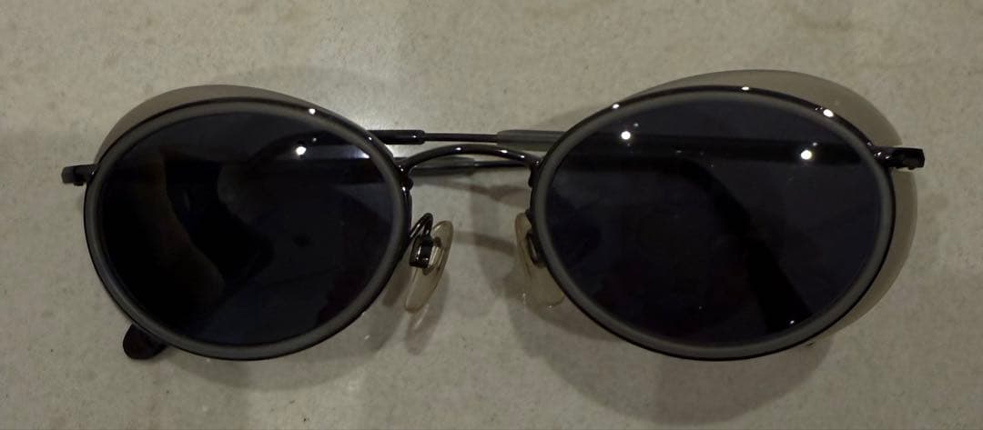 Giorgio Armani オーバル サングラス