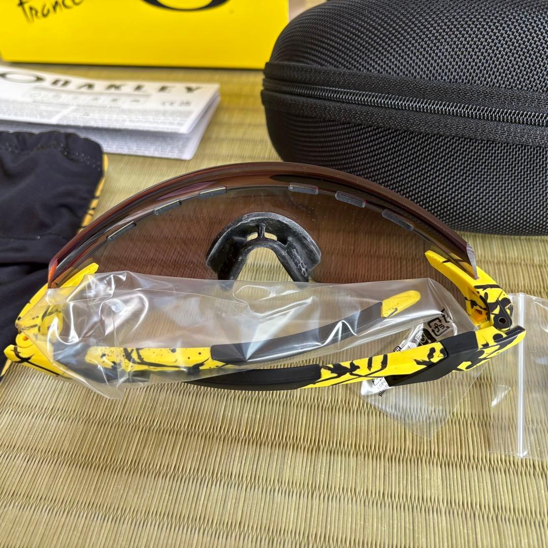 【未使用】Oakley OO9235 スポーツサングラス ユニセックス
