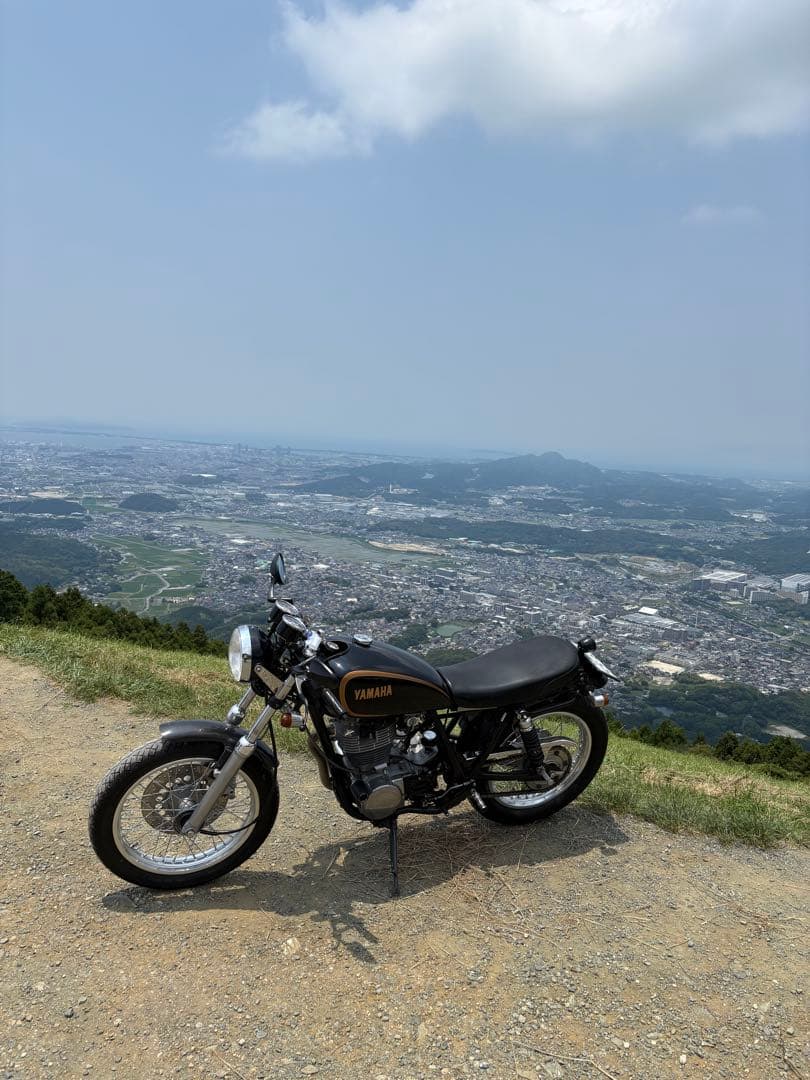 SR400 シート　社外品