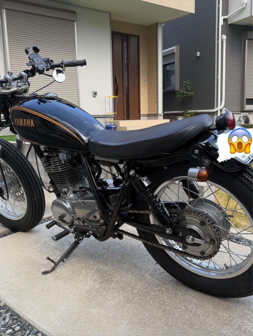 SR400 シート　社外品
