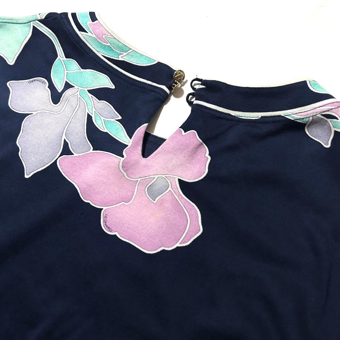 【美品】レオナール　半袖　カットソー　花柄　コットン100%　大きいサイズ　LL