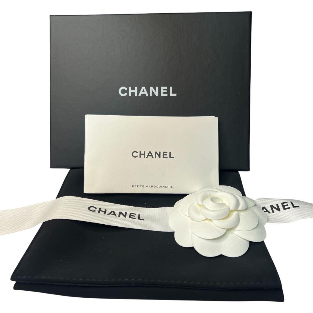 シャネル CHANEL キャビアスキン マトラッセ 三つ折り財布 コンパクト財布