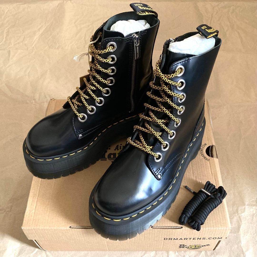 [Dr. Martens] JADON MAX 8ホール ブーツ