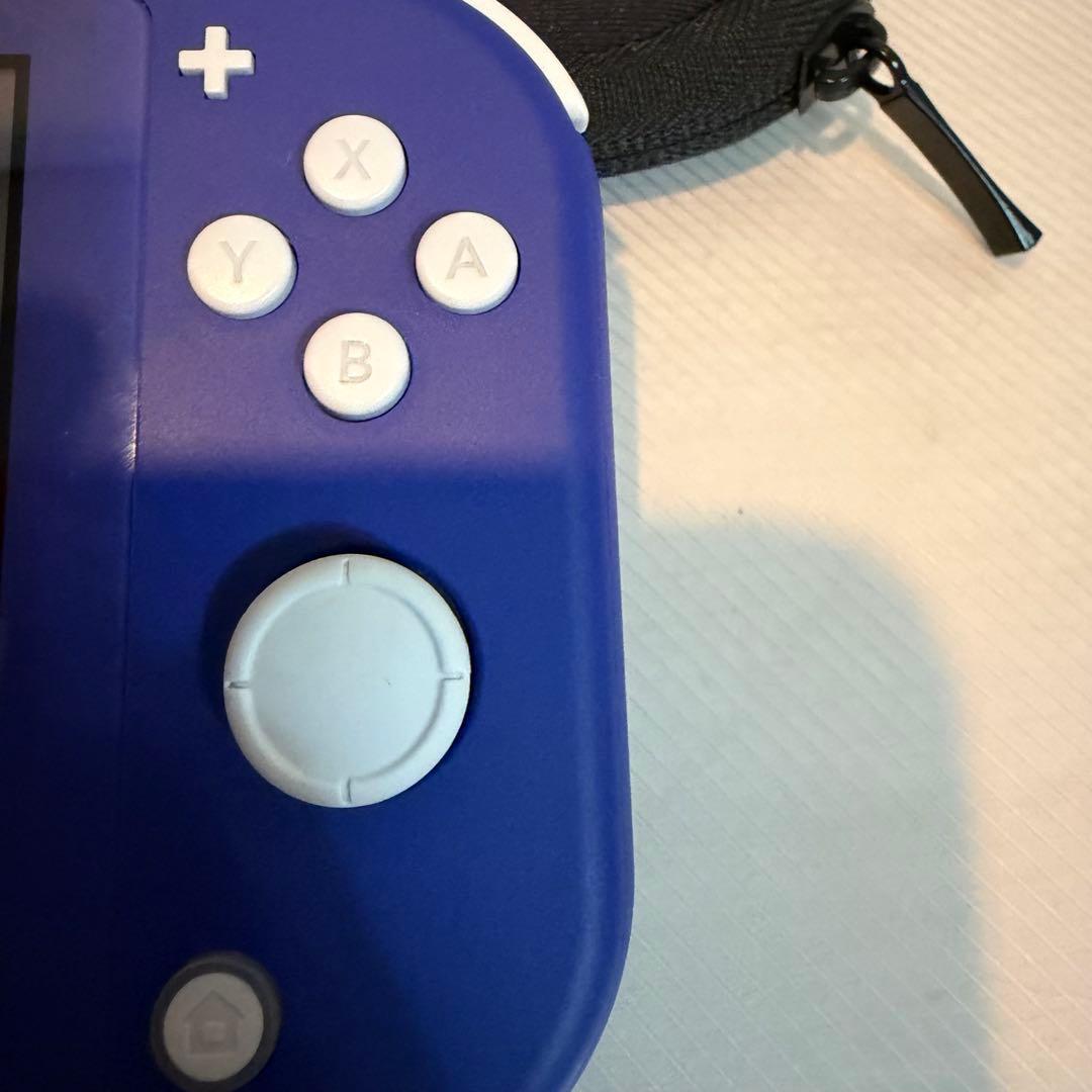 U*A様 ニンテンドースイッチライト ブルー 本体＋保護ポーチ付き♪ 動作確認済