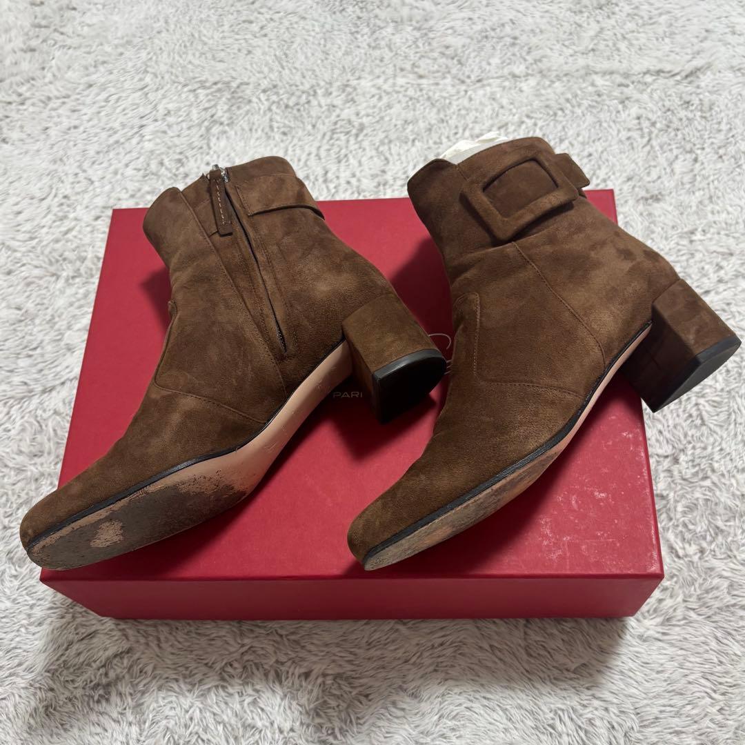 美品 roger vivier ポリー スエード ブーティ ブラウン
