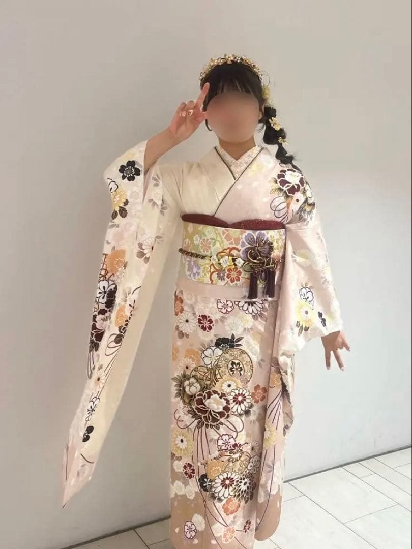 淡いピンク 花柄刺繍 振袖　白　フルセット