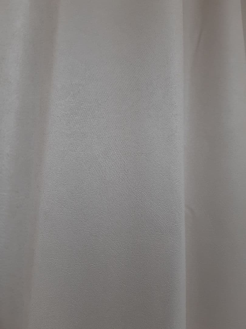 サンゲツ　ベージュカーテン