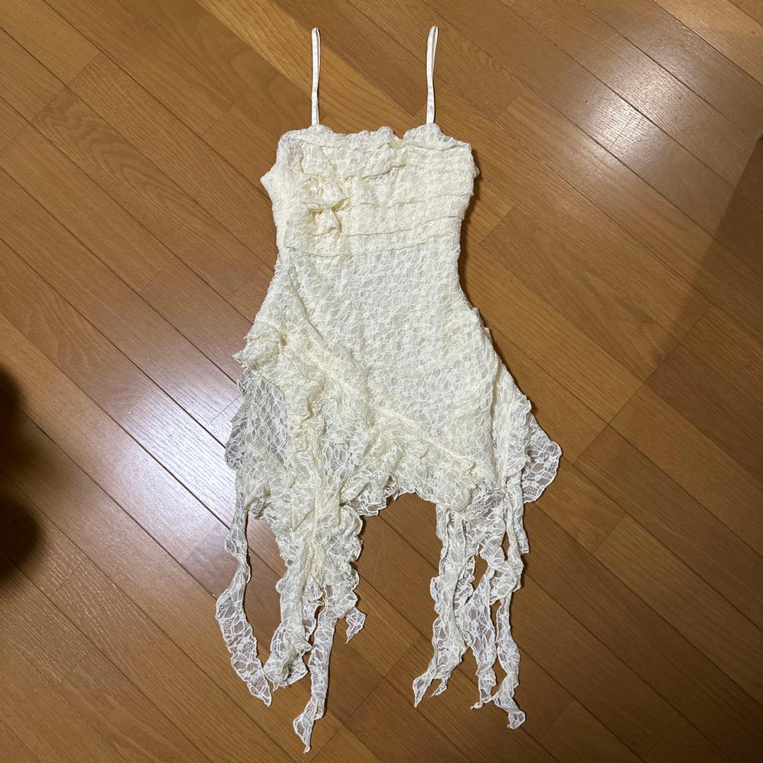 TUCKED LACE RUFFLE キャミソール