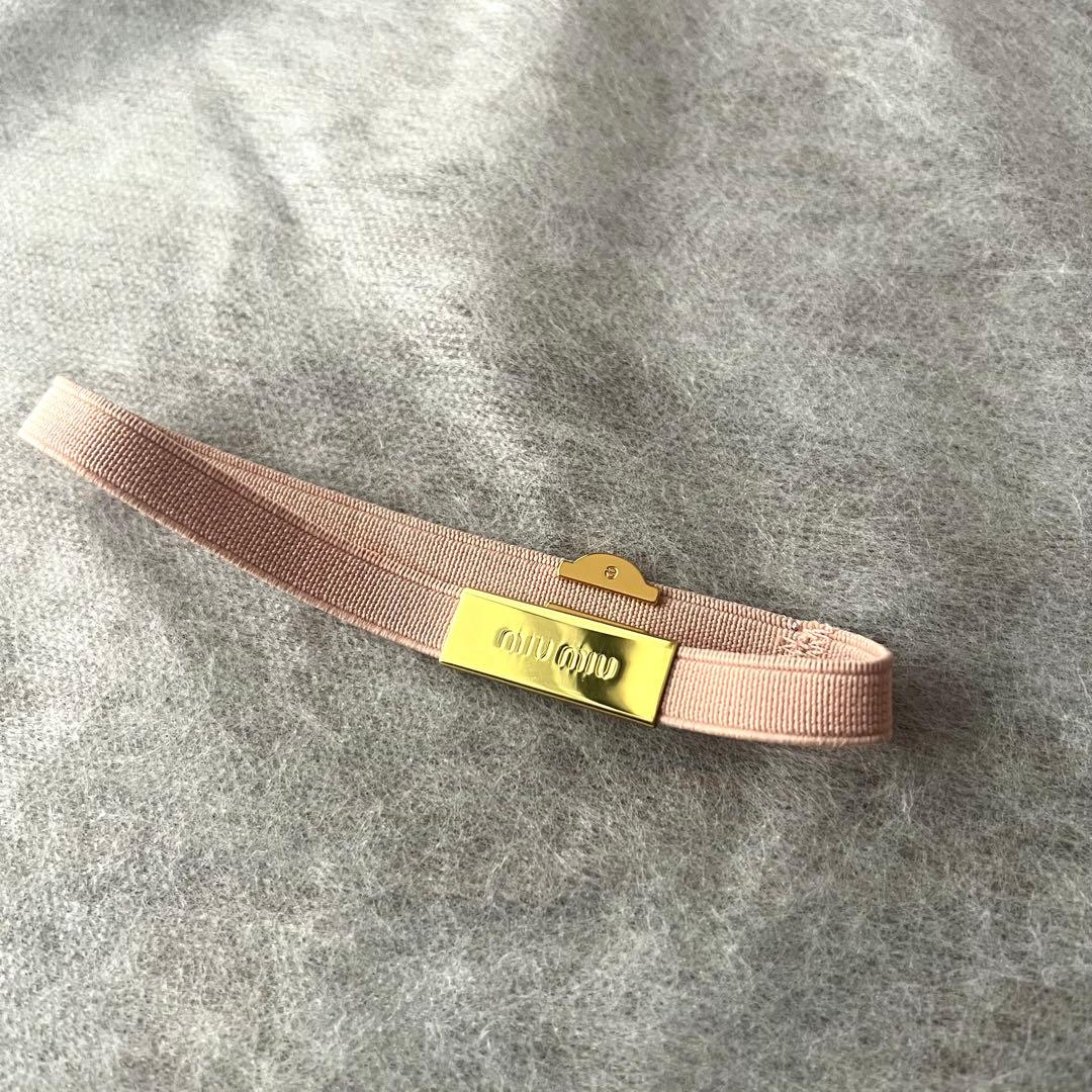 正規品 近年モデル ミュウミュウ マテラッセ 折り財布 グリーン レザー 箱付き
