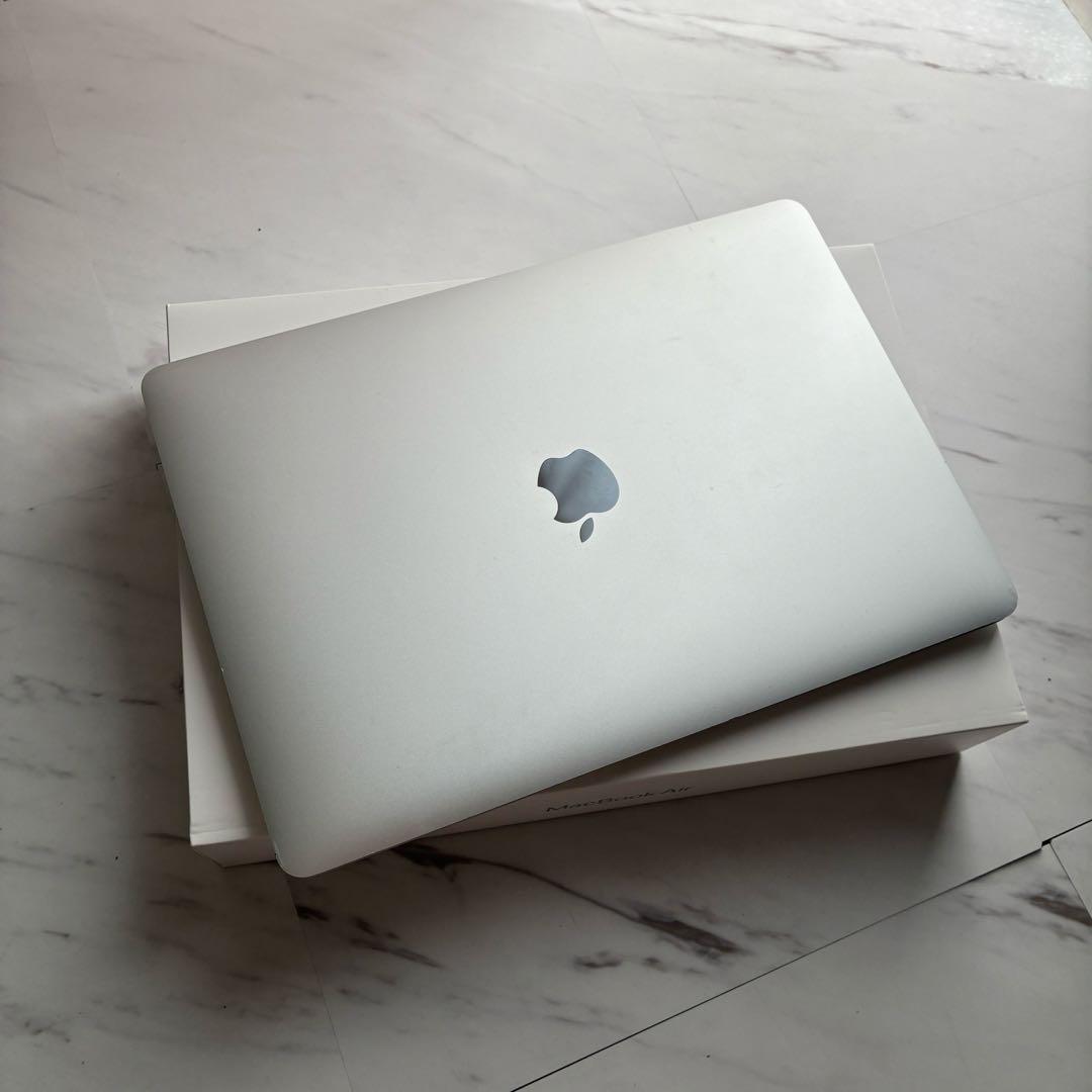 MacBook air 2020 i7 US配列　16GB