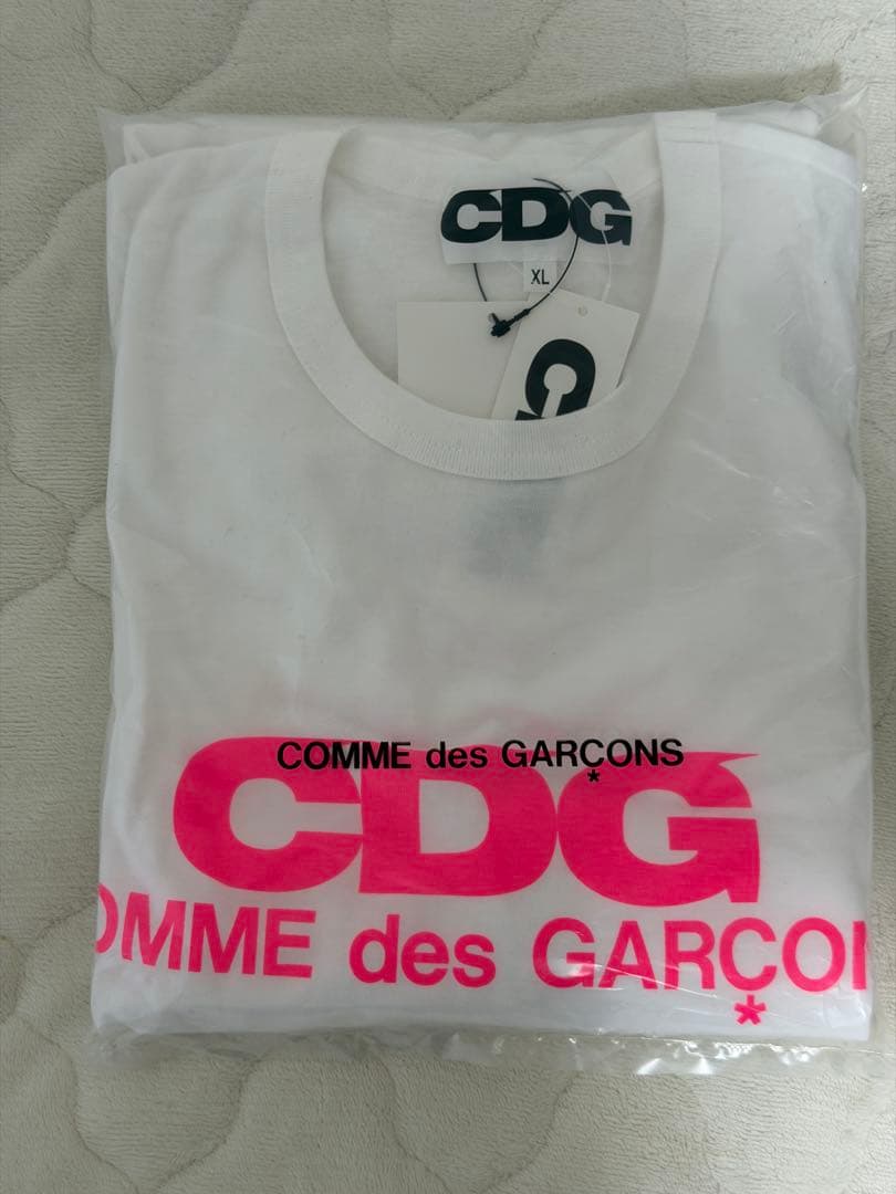 CDG コムデギャルソン　ピンクロゴ Tシャツ XLサイズ