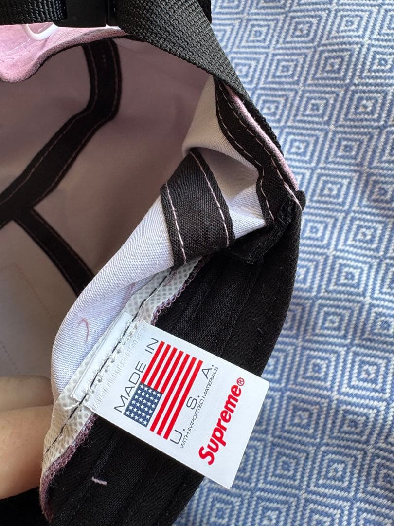 Supreme スエード生地ピンク グレー キャップ