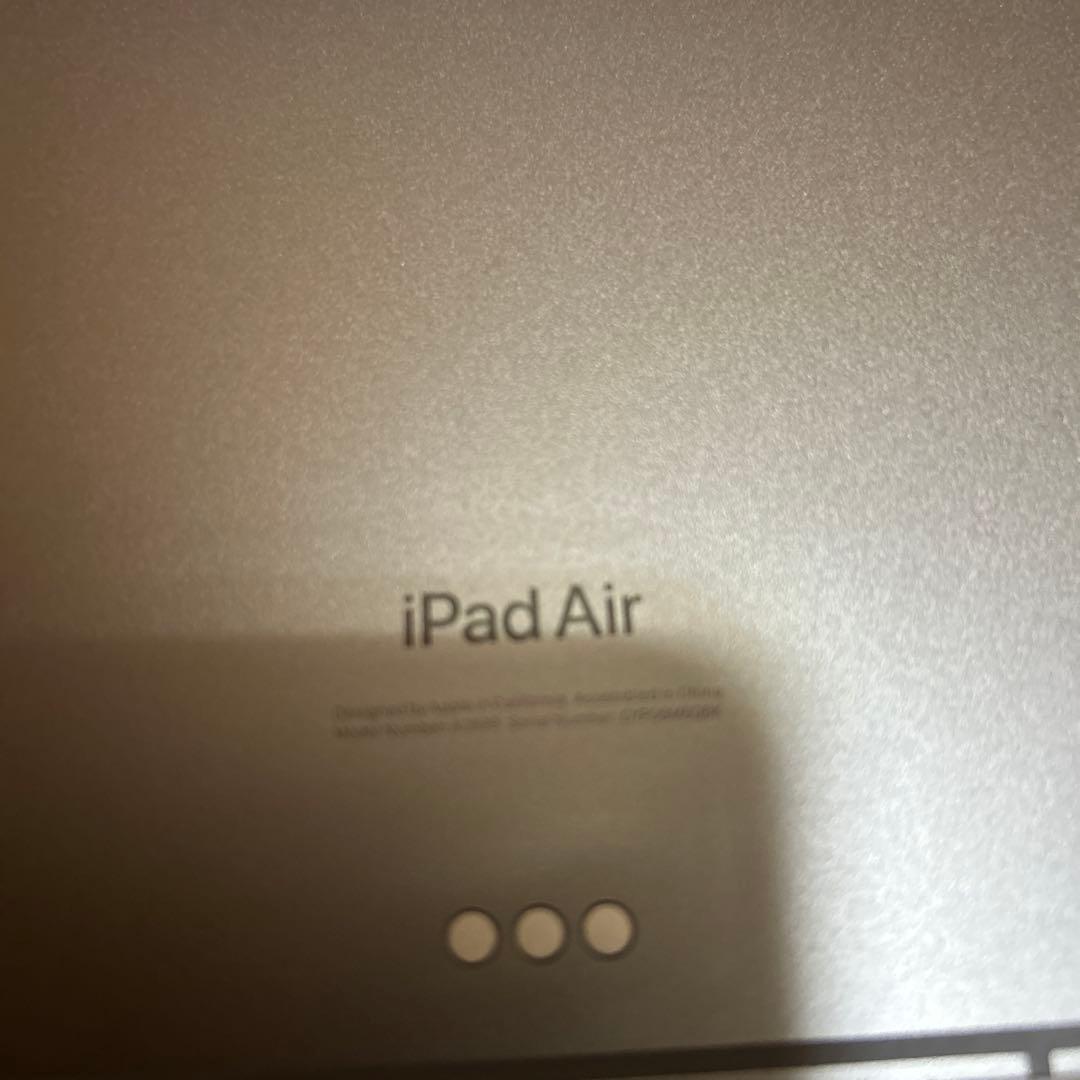 E*。様 iPad Air本体　ケース　箱　充電器付き