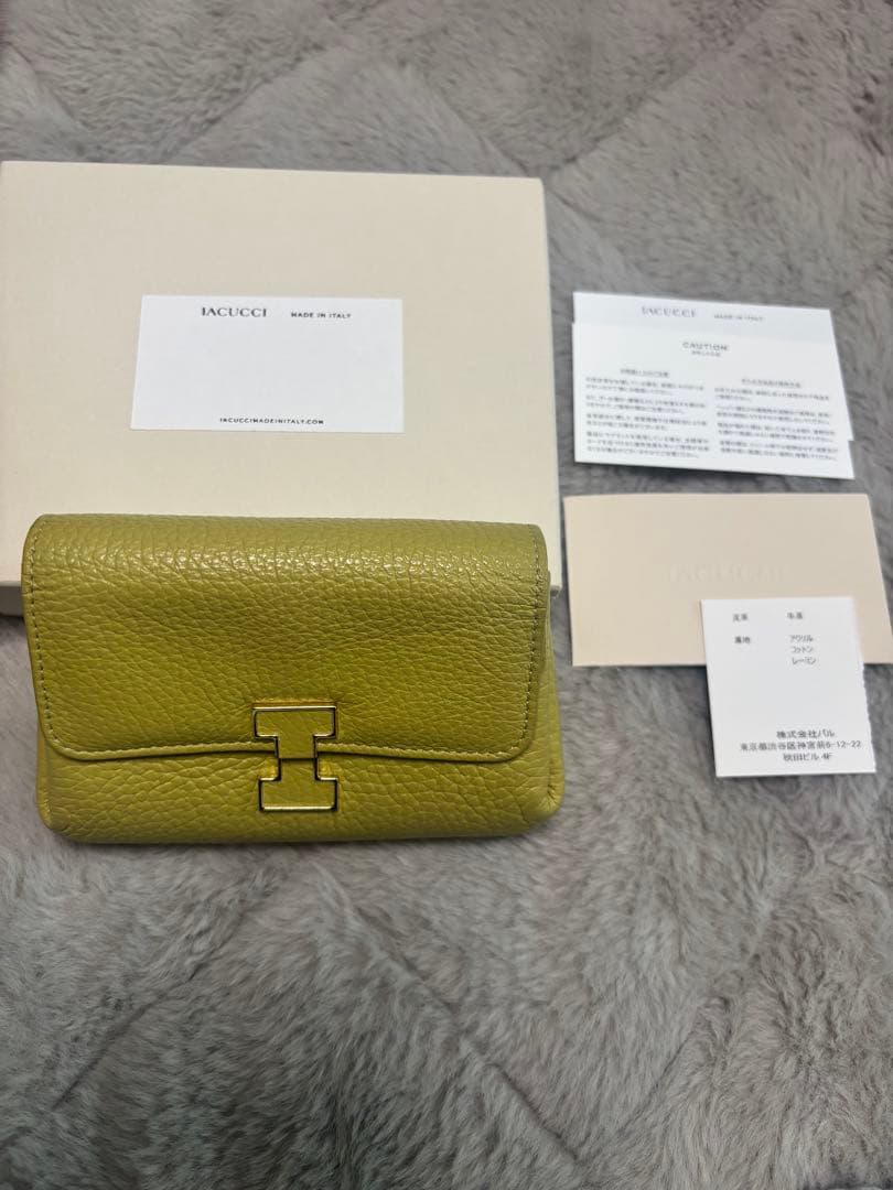 IACUCCI アバウォレット