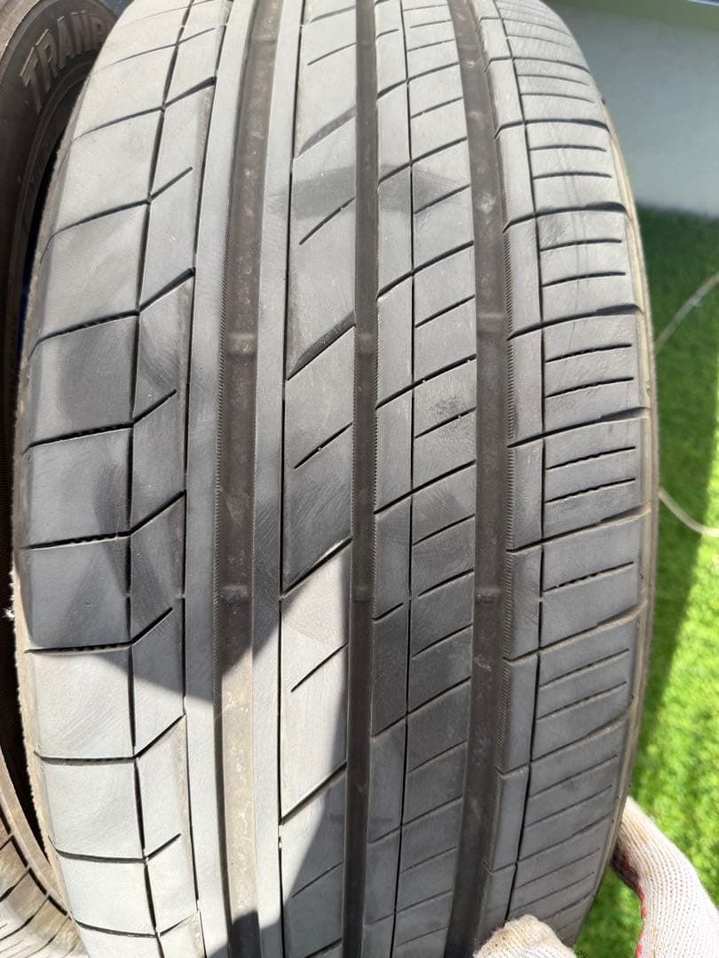 まさまさTOYO タイヤ　TRANPATH LUⅡ 235/50Ｒ18