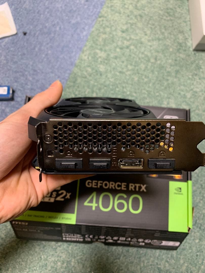 グラフィックボード・グラボ・ビデオカード MSI GeForce RTX 4060 Ventus 2X Black