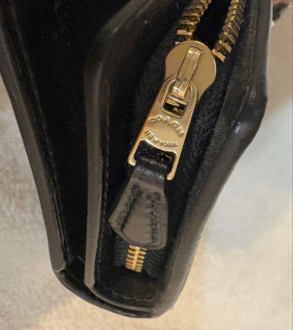 新品未使用　COACH ブラウン 二つ折り財布