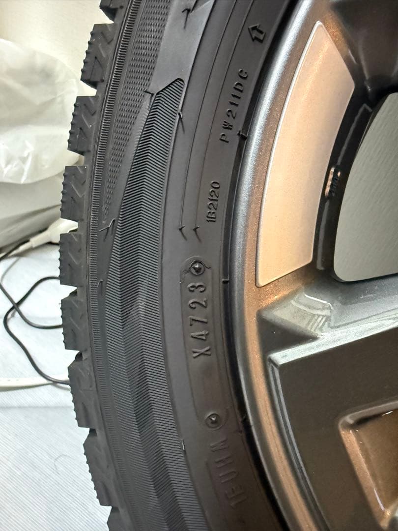 最終値下げ　デリカミニ　ノーマルアルミ　スタッドレス