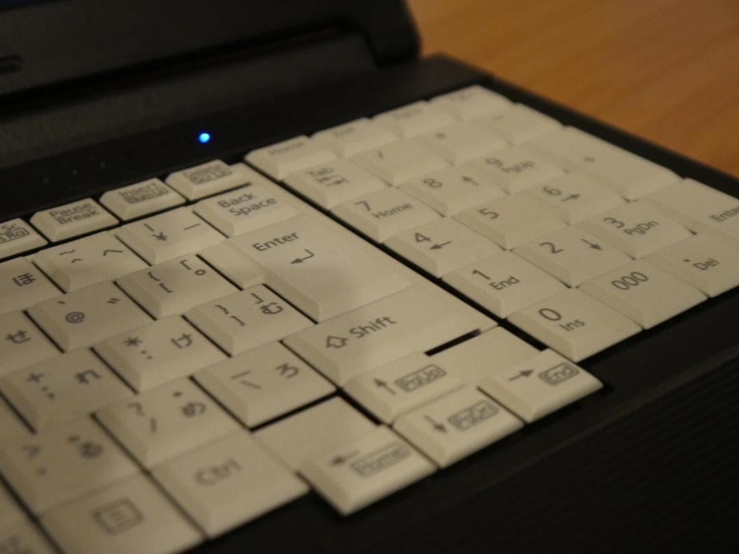 富士通 LIFEBOOK A748/TX メモリ4GB