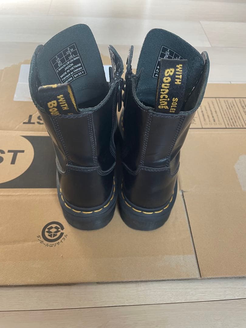 Dr.Martens 8ホールブーツ 厚底