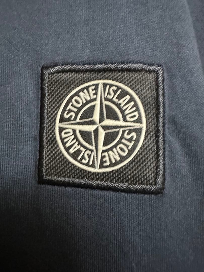 STONEストーンアイランド スリムフィットTシャツ ネイビーブルー