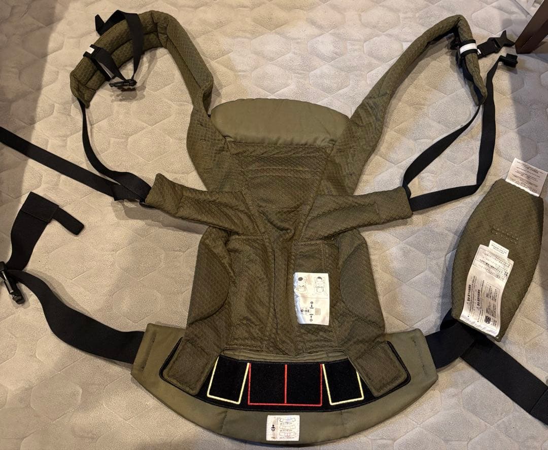 美品⭐︎ ergobaby オムニブリーズ 抱っこ紐 オリーブグリーン