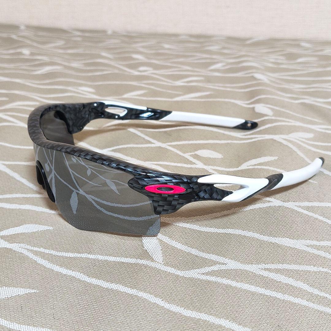 Oakley レーダーロック サングラス ブラック/ホワイト