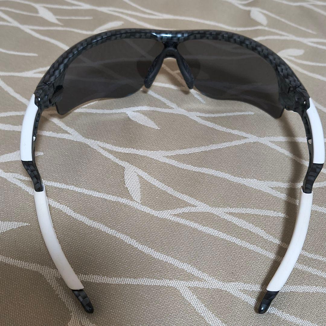 Oakley レーダーロック サングラス ブラック/ホワイト