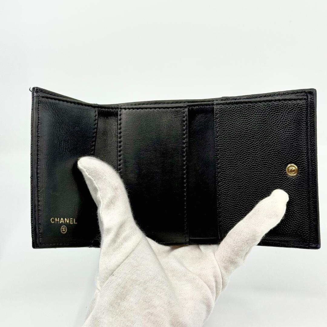 美品　CHANEL シャネル　マトラッセ 三つ折り財布