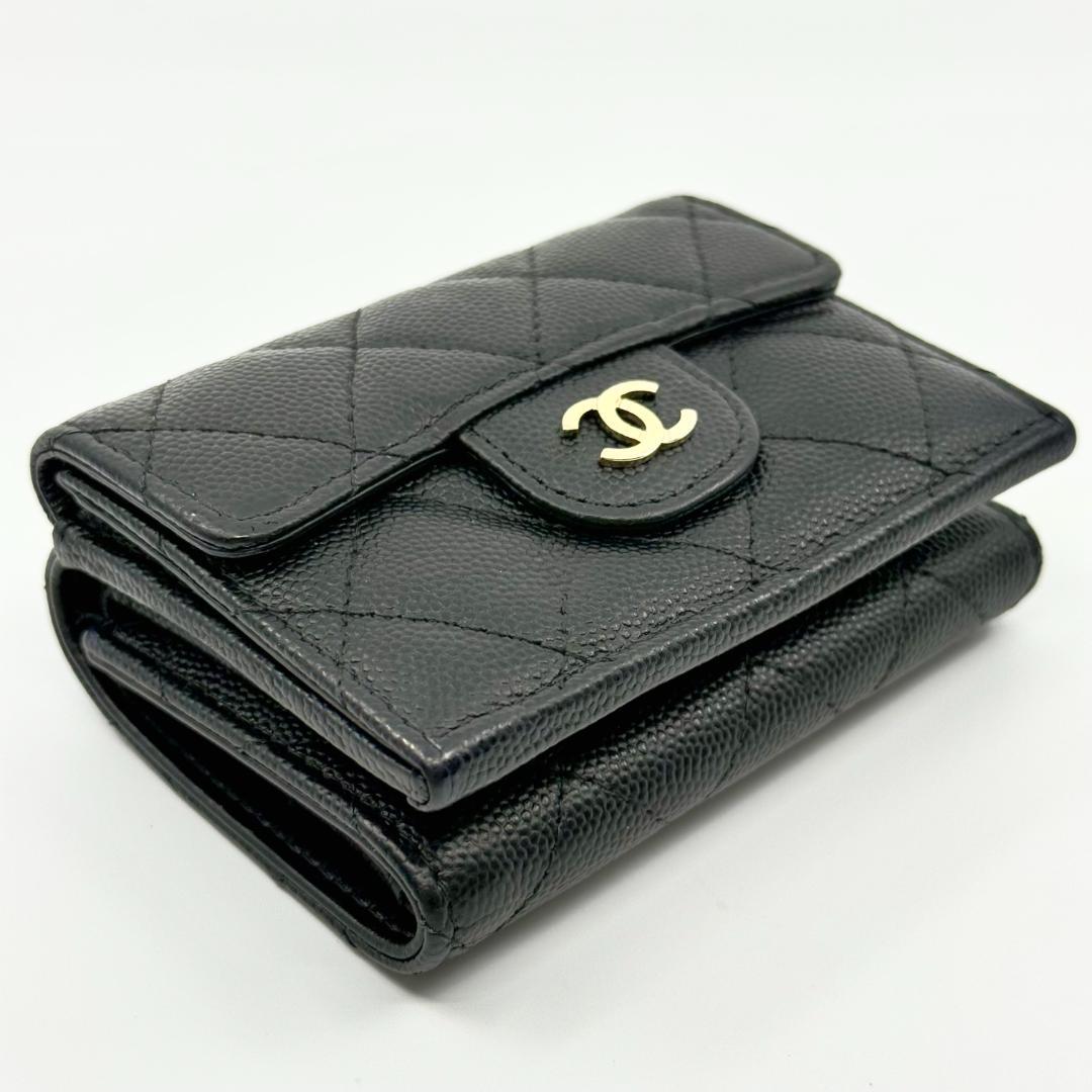 美品　CHANEL シャネル　マトラッセ 三つ折り財布
