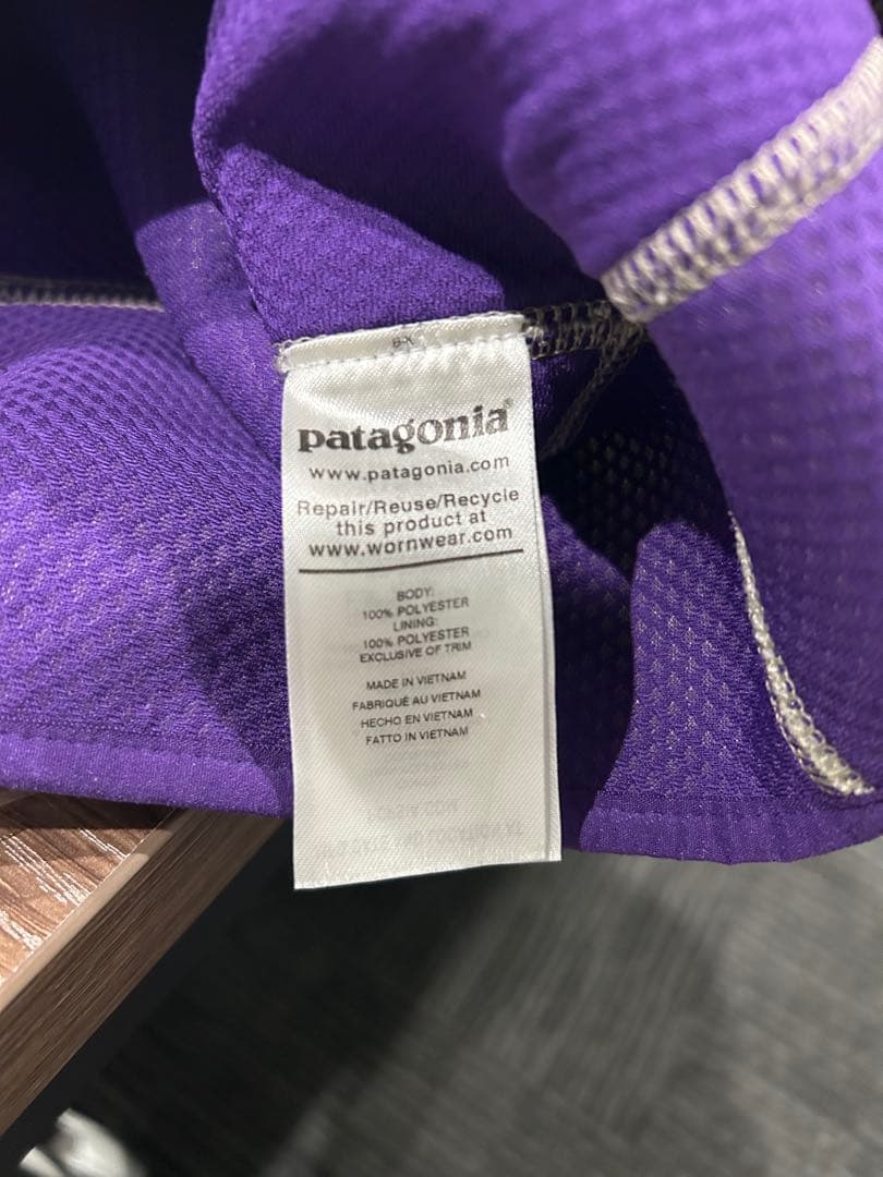 patagonia パタゴニア フリースベスト クリーム・紫