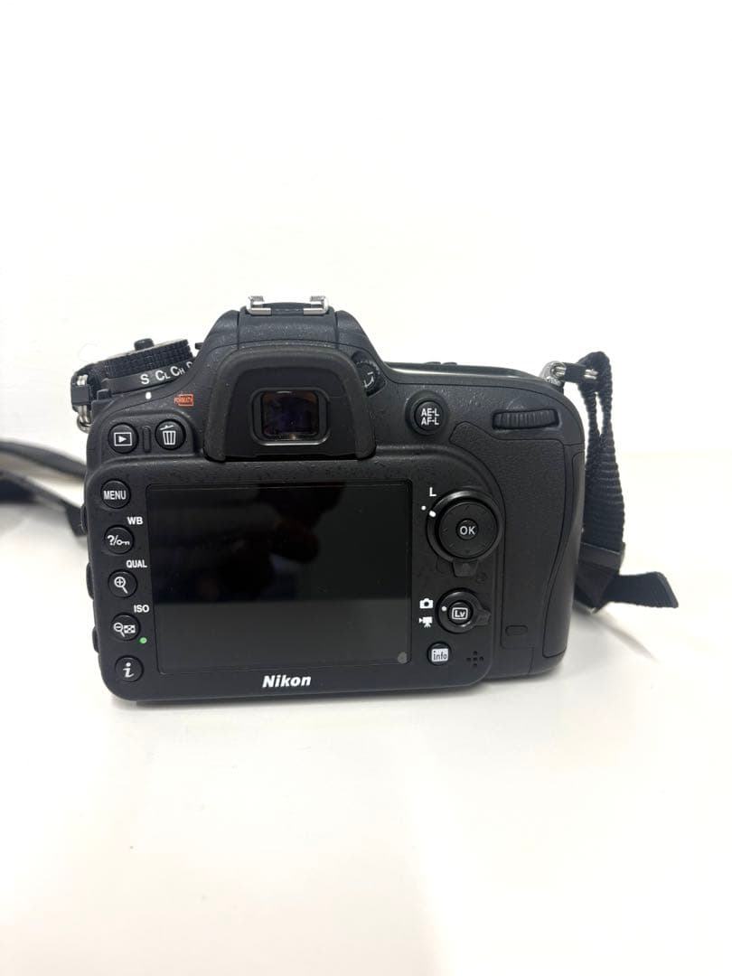 【超美品】NIKON D7200 18-140VRレンズキット カメラバッグ付