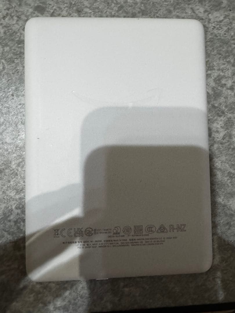 Kindle J9G29R カバー付き