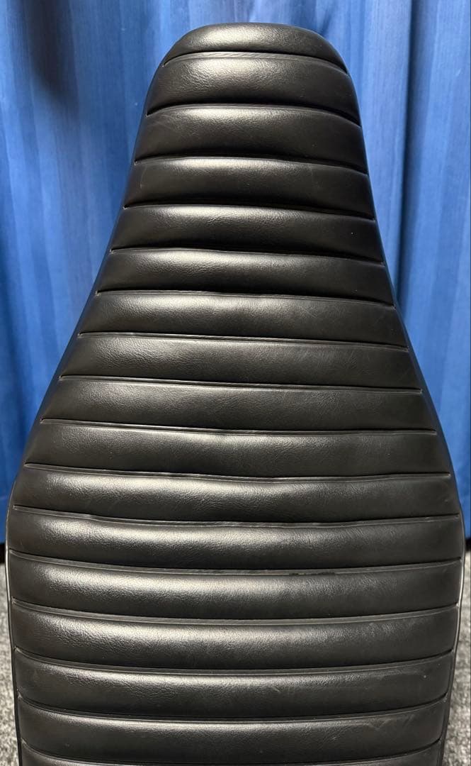 Kawasaki カワサキ W650 W800 純正 タックロール シート