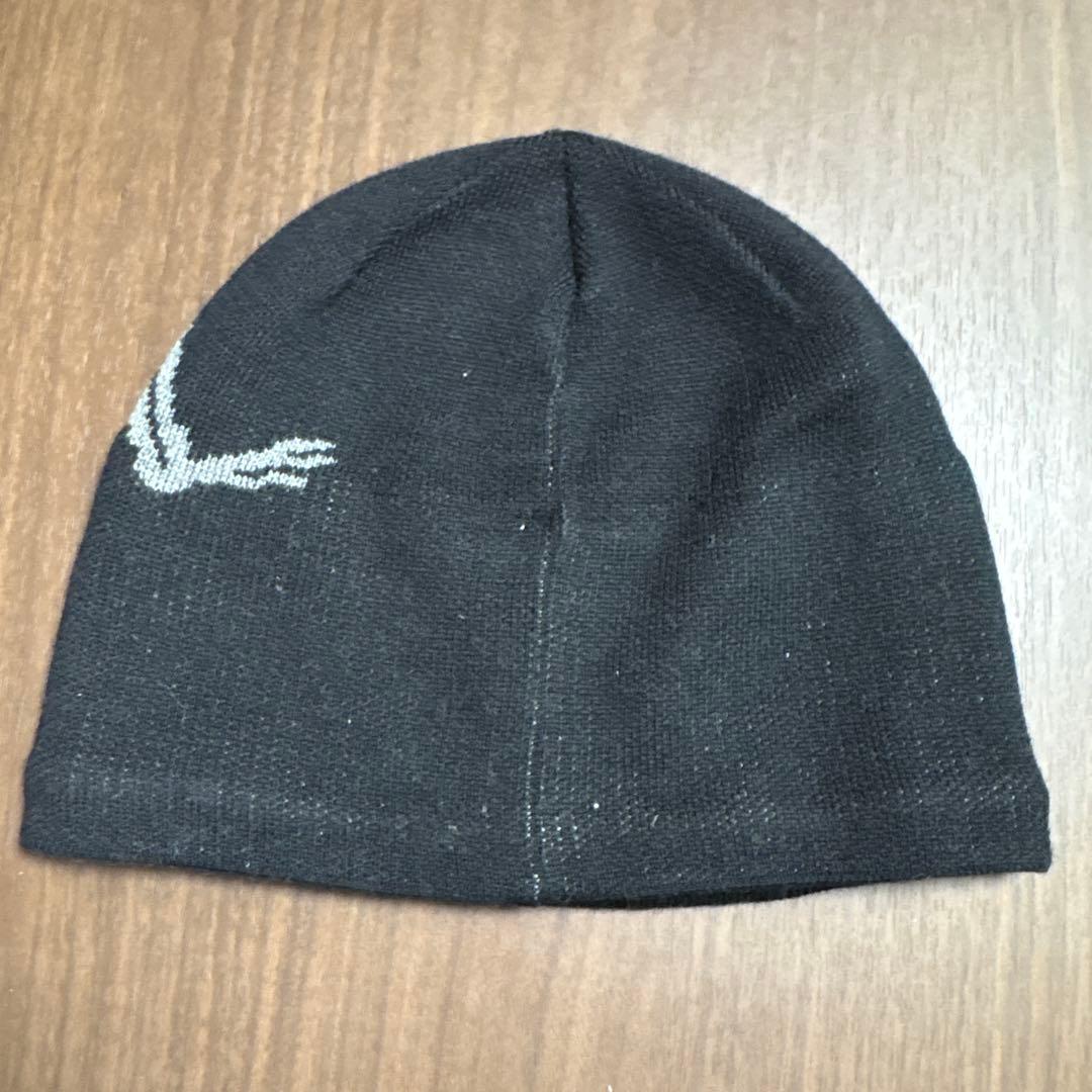 ARC'TERYX ブラックニット帽 恐竜デザイン