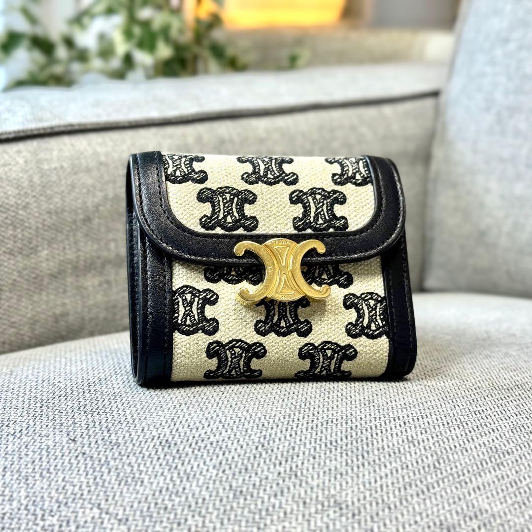CELINE セリーヌ トリオンフ スモール フラップウォレット 三つ折り財布