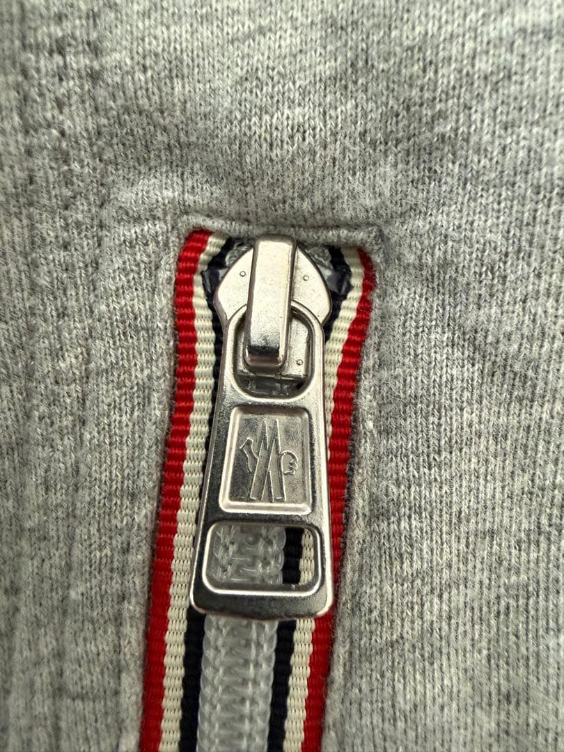 MONCLER グレー ジャンパー