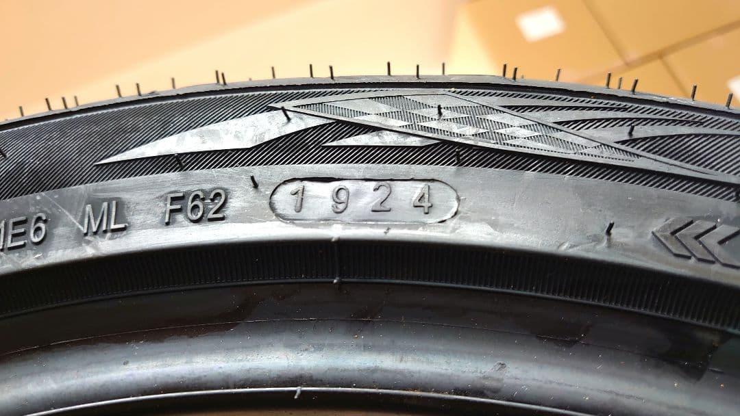 タイヤ OTANI BM2000 235/40R17 【送料込み】